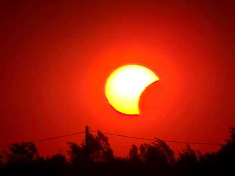Eclipsa văzută la Satu Mare, Carei FOTO FB Meteoplus 3 jpg