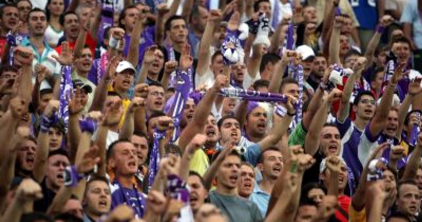 Timişoara: Mâine începe nebunia biletelor pentru "Poli" - Stuttgart