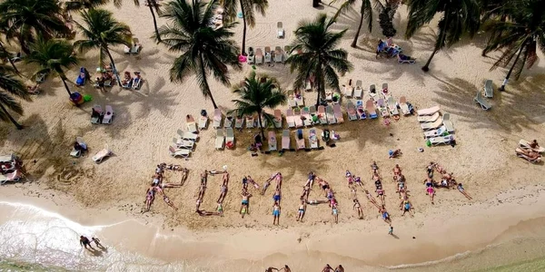 Declaratie dragoste Romania plaja Jamaica foto Sorin Mihalcea