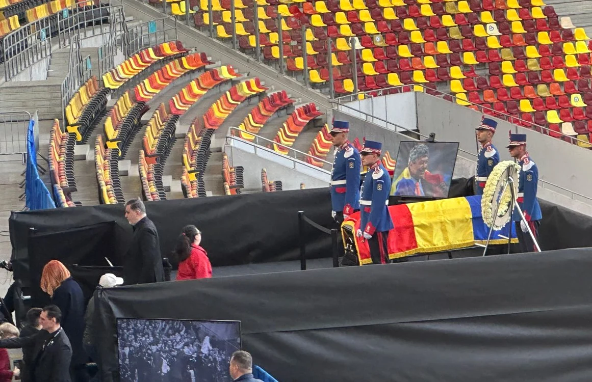 Președintele Nicușor Dan a explicat de ce nu a fost la catafalcul lui Mircea Lucescu. FOTO: Arhivă