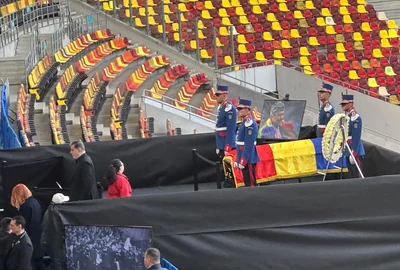 Sicriu Mircea Lucescu jpg