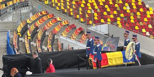 Sicriu Mircea Lucescu jpg