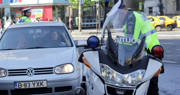 Poliţia a restricţionat traficul pe străzile pe care se desfăşoară evenimentul FOTO Adevărul