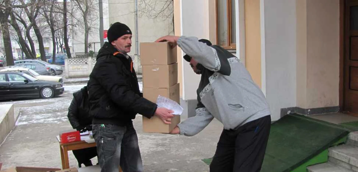 Alimentele au fost recepţionate ieri de căre reprezentanţii Primăriei Bârlad