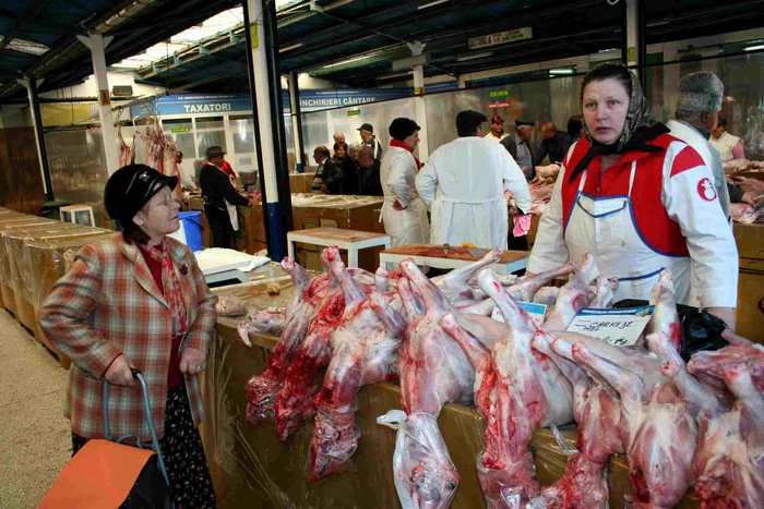 Carnea de miel nu are căutare din cauza preţului