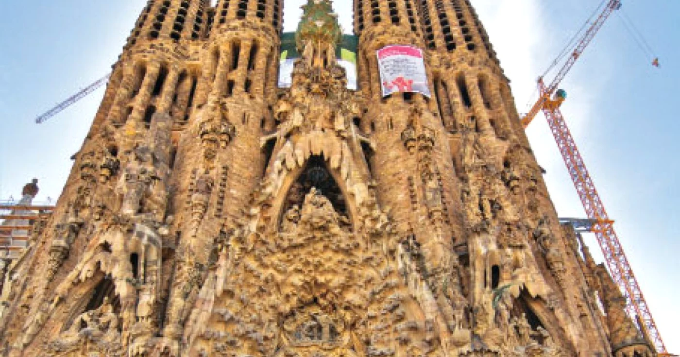 Credincioşii vor putea participa la slujbele  de la Sagrada Familia 