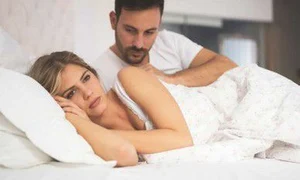 Fetele au făcut o poză de grup jpeg