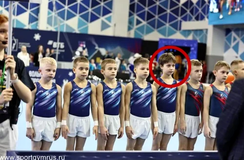 Copiii ar locui cu mama lor într-un complex fortificat. FOTO: captură New York Post