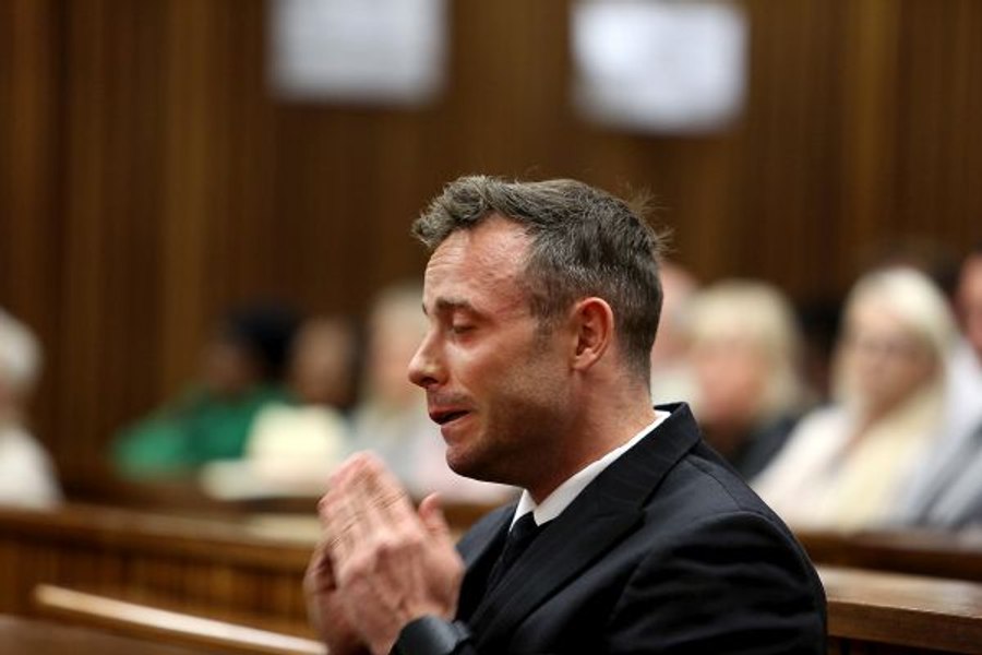 Oscar Pistorius a fost eliberat condiţionat, la aproape unsprezece ani de la uciderea prietenei sale