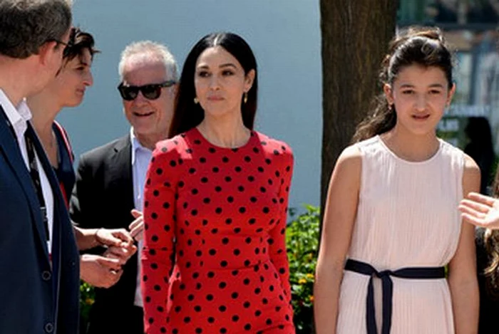 
    Monica Bellucci şi Alexandra Maria Lungu, la Cannes  