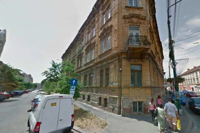 Clădirea în care Trifu Cârpaci a vrut să cumpere apartamente şantajându-şi vecinii FOTO debanat.ro