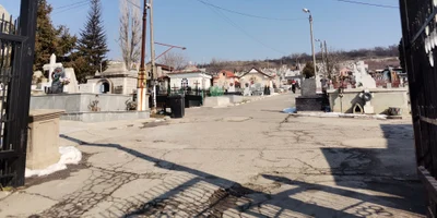 cimitirul strehareti slatina   foto alina mitran (7) jpg