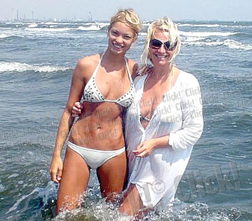 Pelinel a ieşit la plajă  pentru a-şi menţine bronzul (foto: arhivă personală)