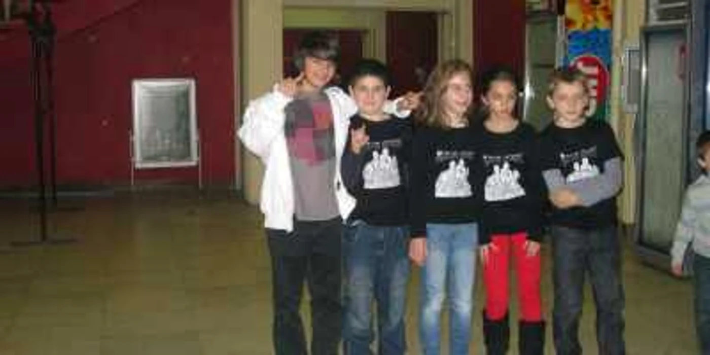 John, Andrei, Livia, Petra şi Vlad