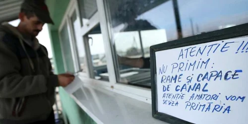 Centrul de colectare "Celuloză şi oţel" nu primeşte capace de canal
