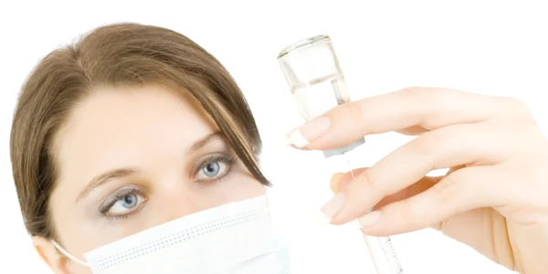 Medicii nu sunt hotărâţi dacă se vor vaccina sau nu