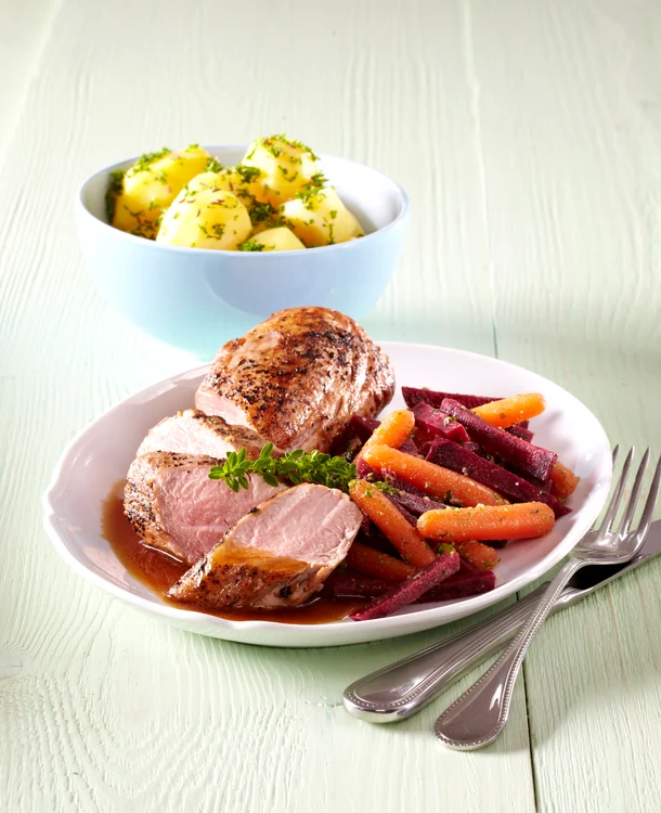 mușchiuleț de porc cu sfeclă