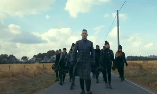 Robbie Williams Love My Life jpeg