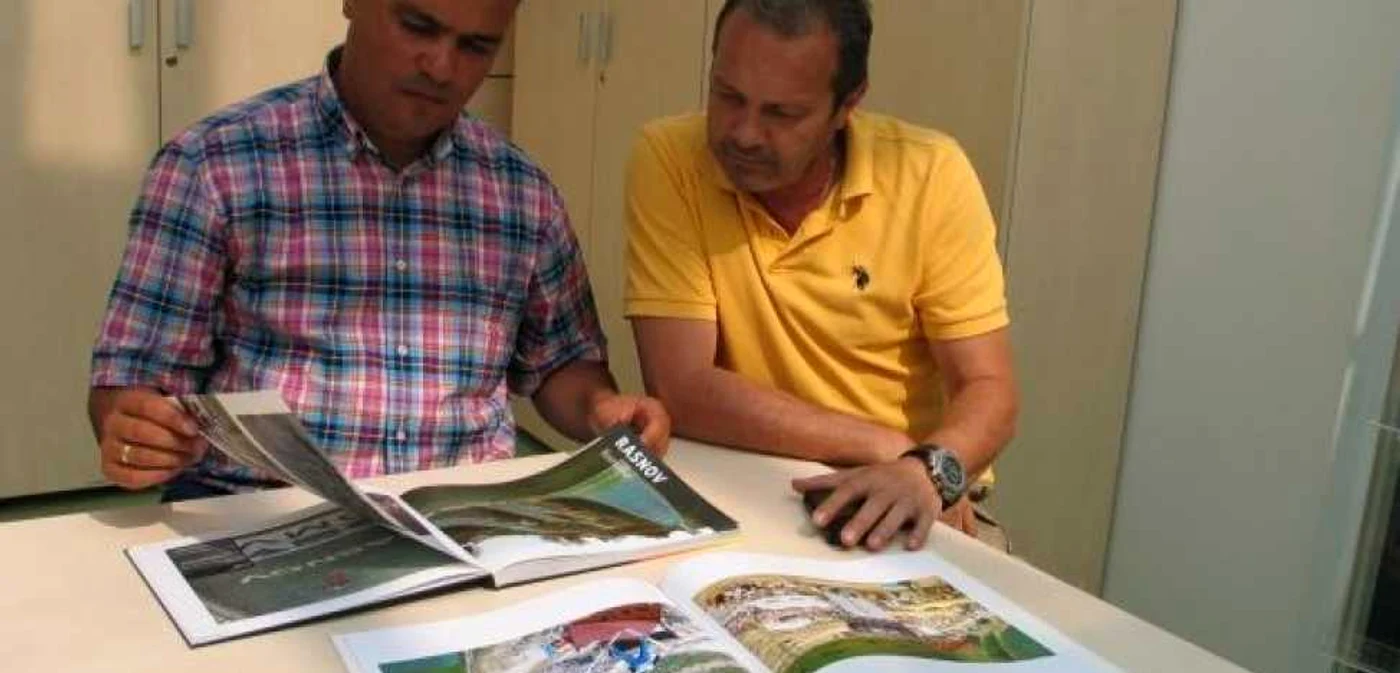 Includerea trambulinelor în albun reprezintă o promovare imensă pentru Râşnov. FOTObzb.ro.