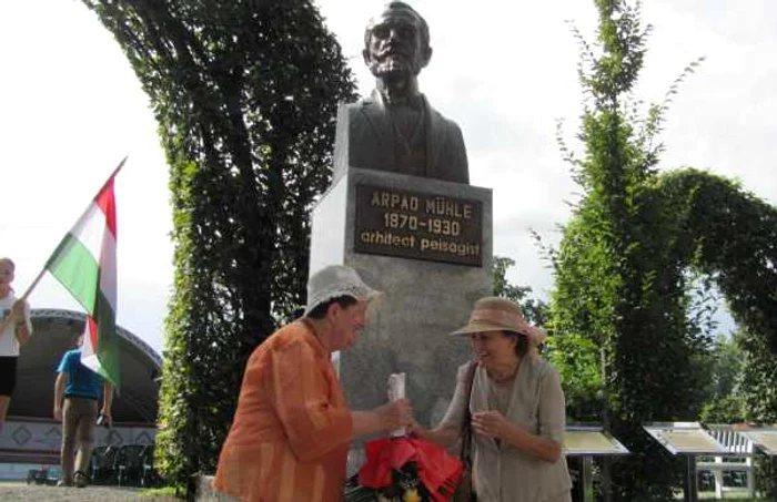 Dezvelirea bustului lui Arpad Muhle FOTO Ştefan Both