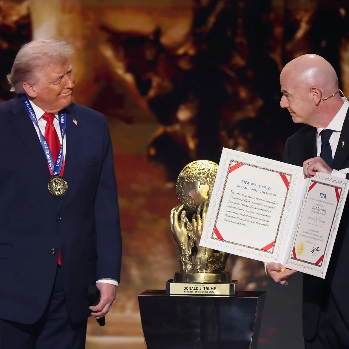 Scandal la FIFA: Eurodeputații cer anchetarea lui Infantino în cazul „premiului pentru pace” acordat lui Donald Trump