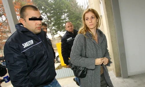Irina Truică, în timpul procesului pentru custodia fetelor sale (foto: Arhivă Click!) jpeg