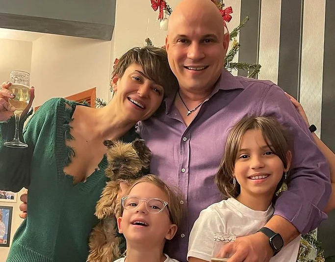 Giulia, Vlad Huidu și cei doi copii sunt infectați cu noul coronavirus Sursa: Instagram 