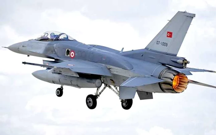 Avioanele F-16 nu au deschis focul asupra aeronavei prezidenţiale a lui Erdogan