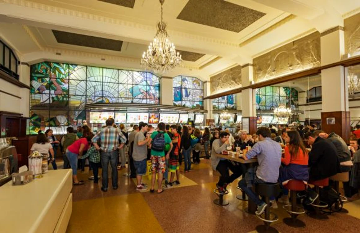 cel mai luxos restaurant msdonalds