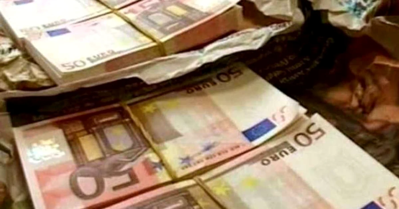 Datoria de stat creşte cu aproape 400 de milioane de euro lunar