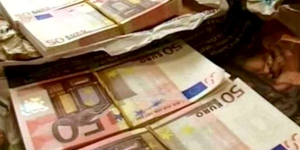 Datoria de stat creşte cu aproape 400 de milioane de euro lunar