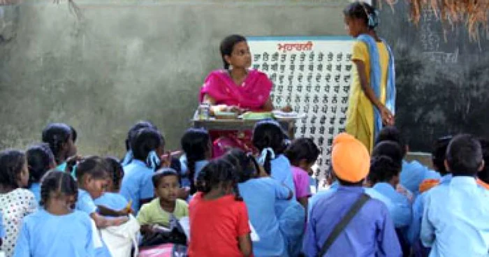 Cel mai tânăr director de şcoală din lume - un indian