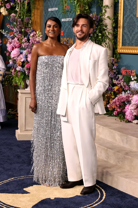 Jonathan Bailey, Simone Ashley, GettyImages