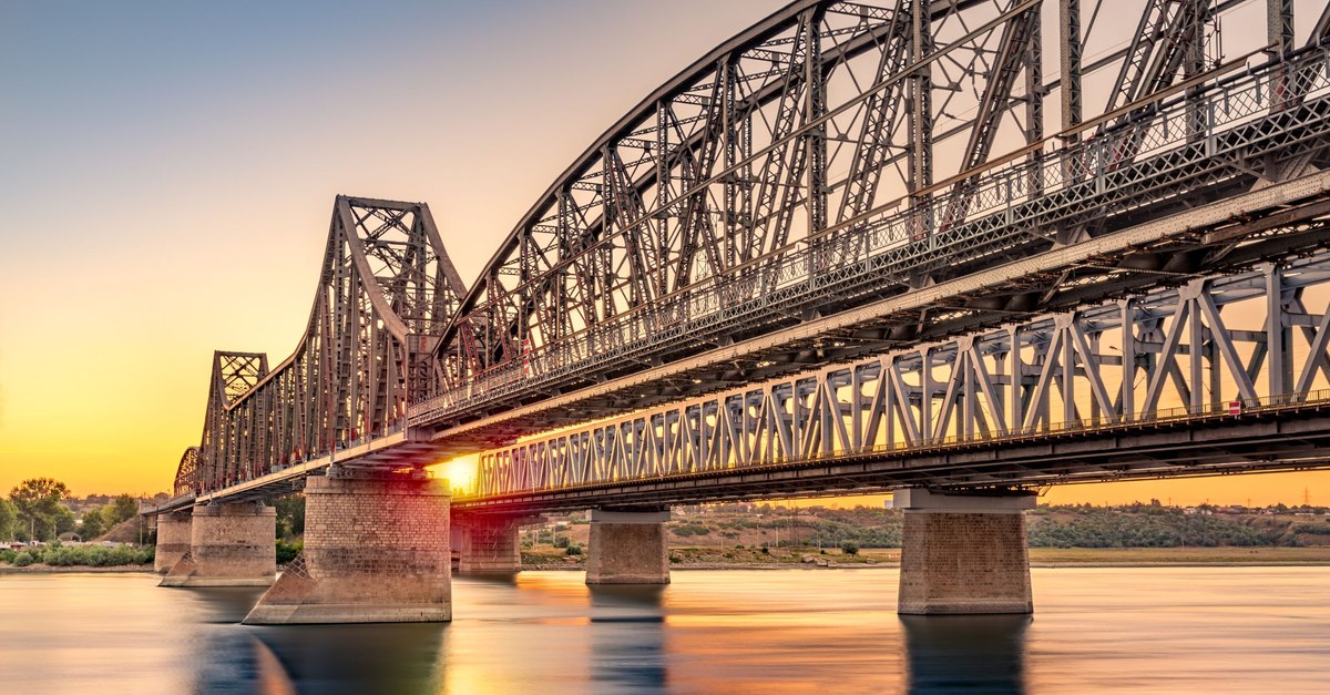 Podul din România care este unic în lume. Chiar Regele Carol I a supravegheat construcția