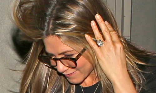 Exclusive Jennifer Aniston Dines Out At Red O Restaurant jpeg