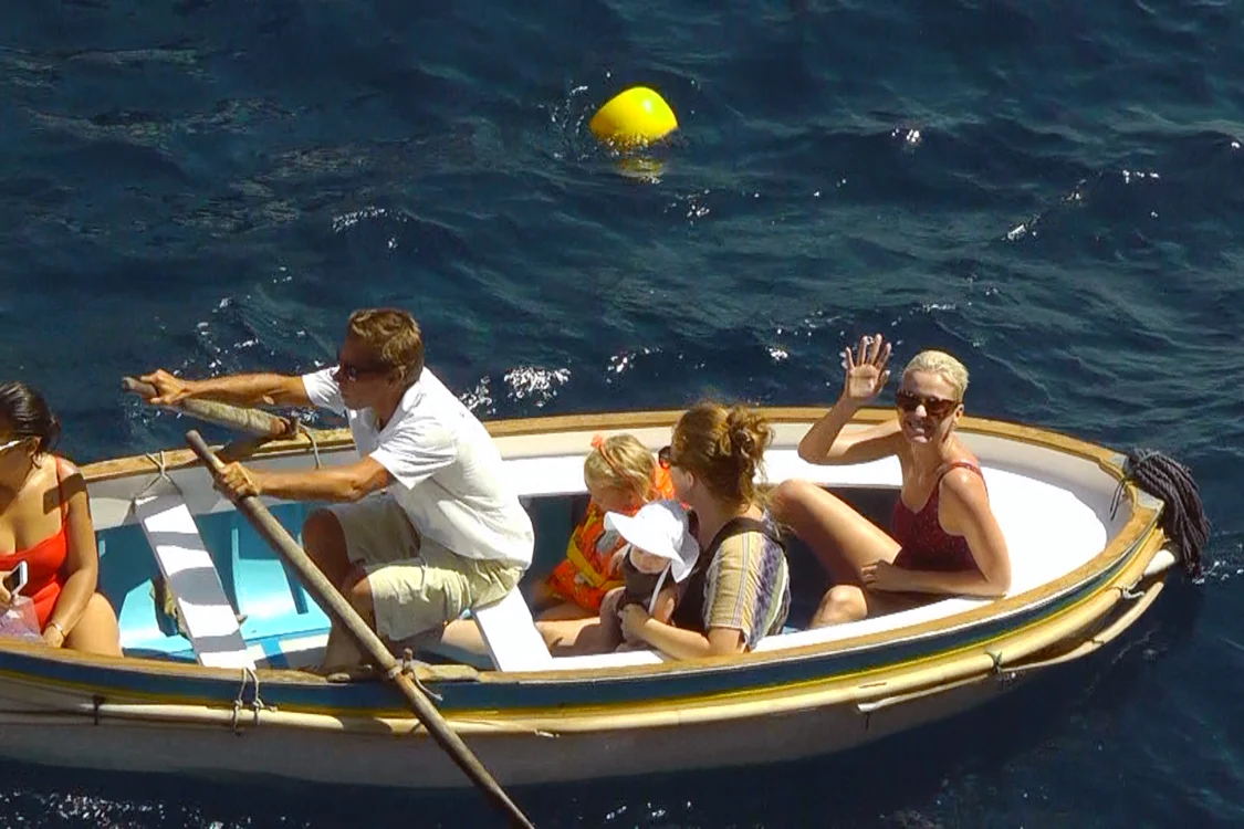 Katy Perry spotted enjoying a boat trip in Capri jpeg