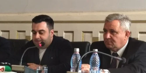 5c939721445219c57e7f9ecc jpg