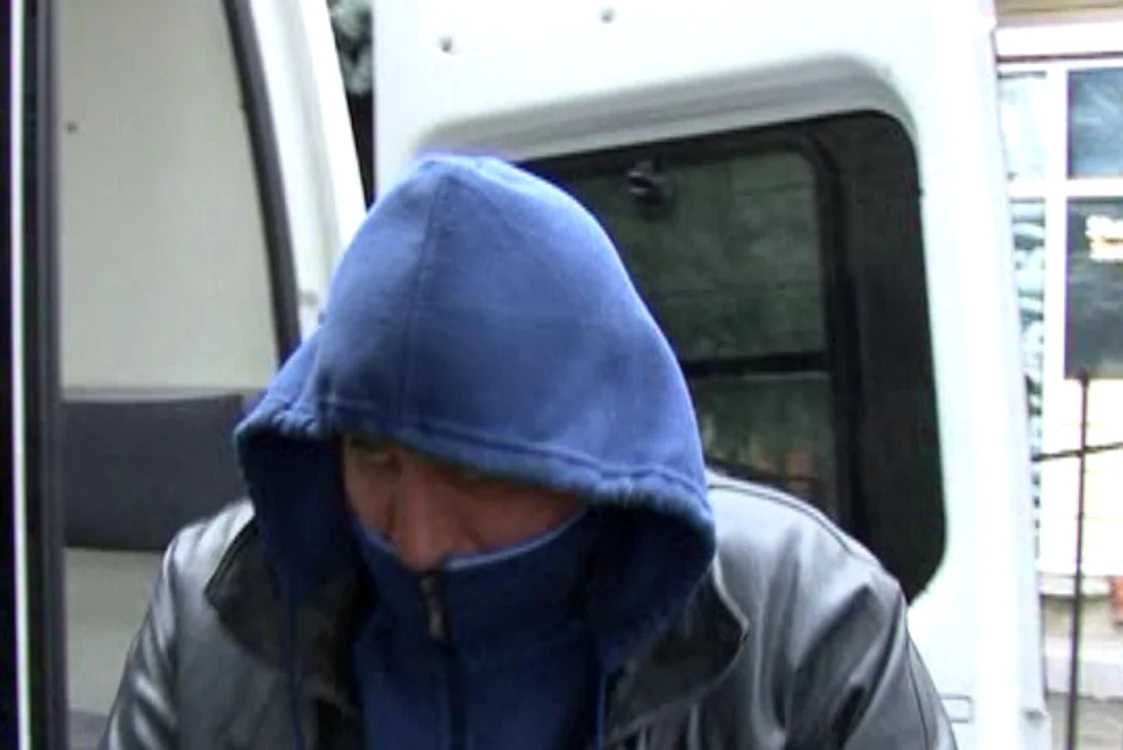 Poliţistul nu a făcut nicio declaraţie în legătură cu acuzaţiile care îi sunt aduse