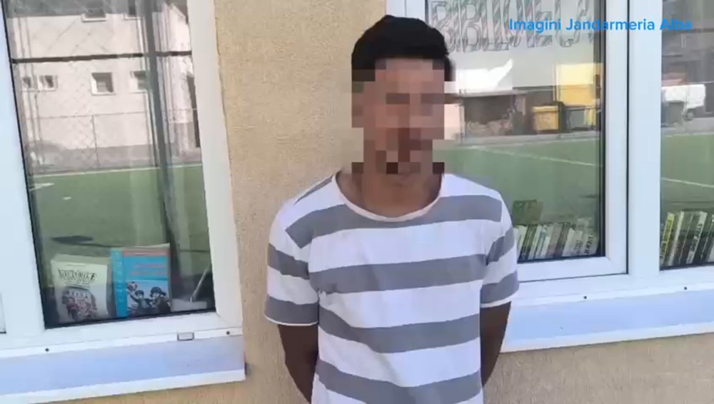 Un tânăr a folosit telefonul furat ca să sune la 112, după ce s-a rătăcit într-o zonă bătută de un urs periculos