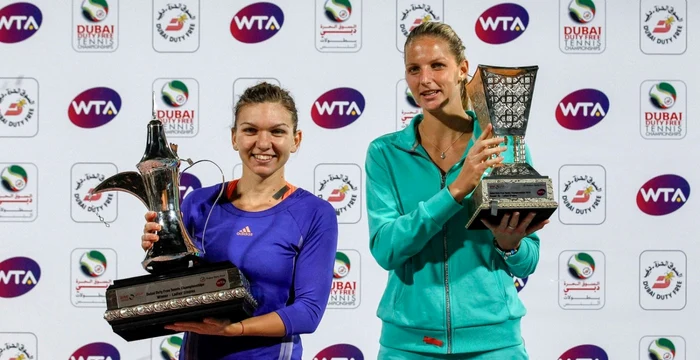 Simona Halep și Karolina Pliskova, două jucătoare care s-au respectat mereu. Foto EPA EFE 