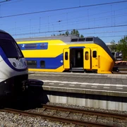 tren electric Romania jpg