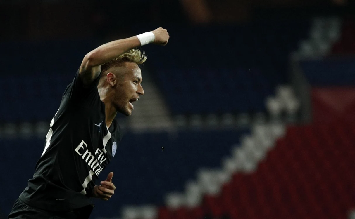 Neymar, în timpul meciului PSG - Steaua Roşie Belgrad / FOTO EPA - EFE