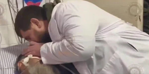 ramzan kadîrov il pupă pe ruslan geremeev.