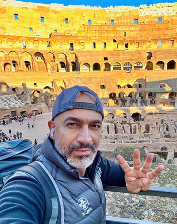 Magdy Eissa s-a pozat când a vizitat Colosseumul