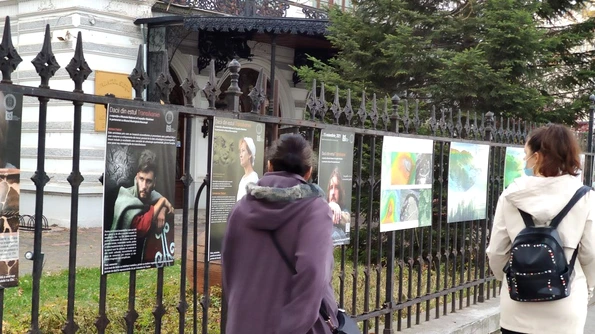 „Dacii din estul Transilvaniei” expoziție outdoor la Palatul Suțu jpeg