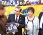 Petrecere românească pentru marinarii militari americani