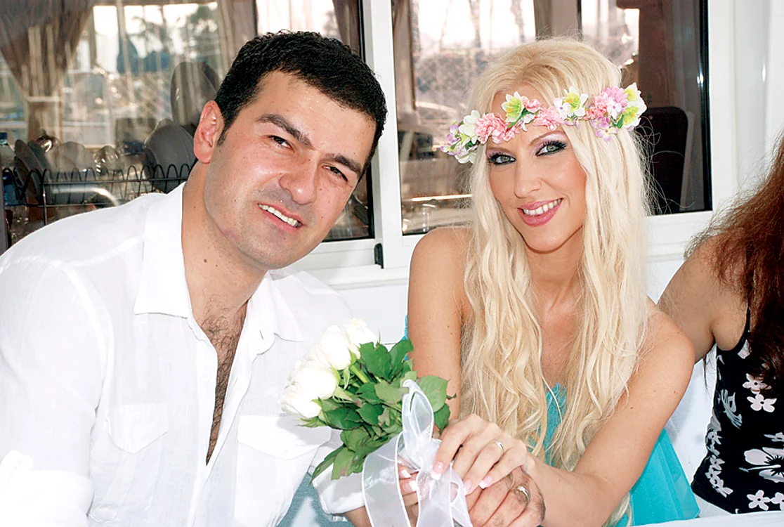 
    Artista şi turcul Serkan  Yaman s-au căsătorit  în urmă cu trei luni  
