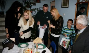 Laura Cosoi simte din ce în ce mai tare dorul tatălui său, în special în această perioadă a Sărbătorilor jpeg