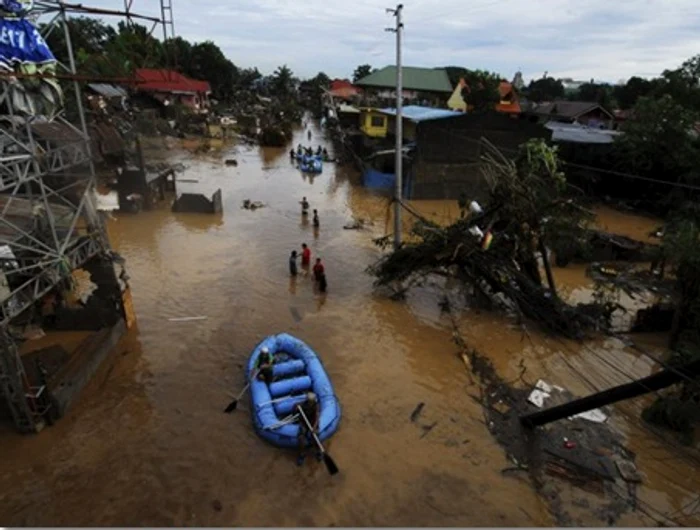 1 milion de oameni afectaţi de furtuna tropicală din FilipineFoto: Getty