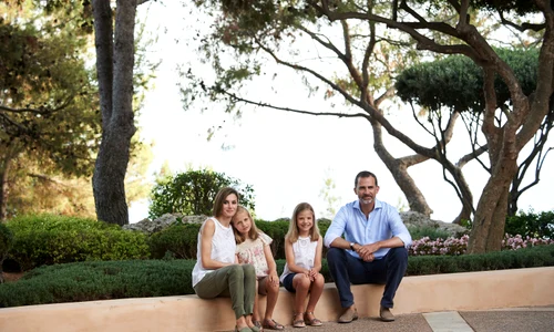Spanish Royals Pose at Marivent Palace jpeg